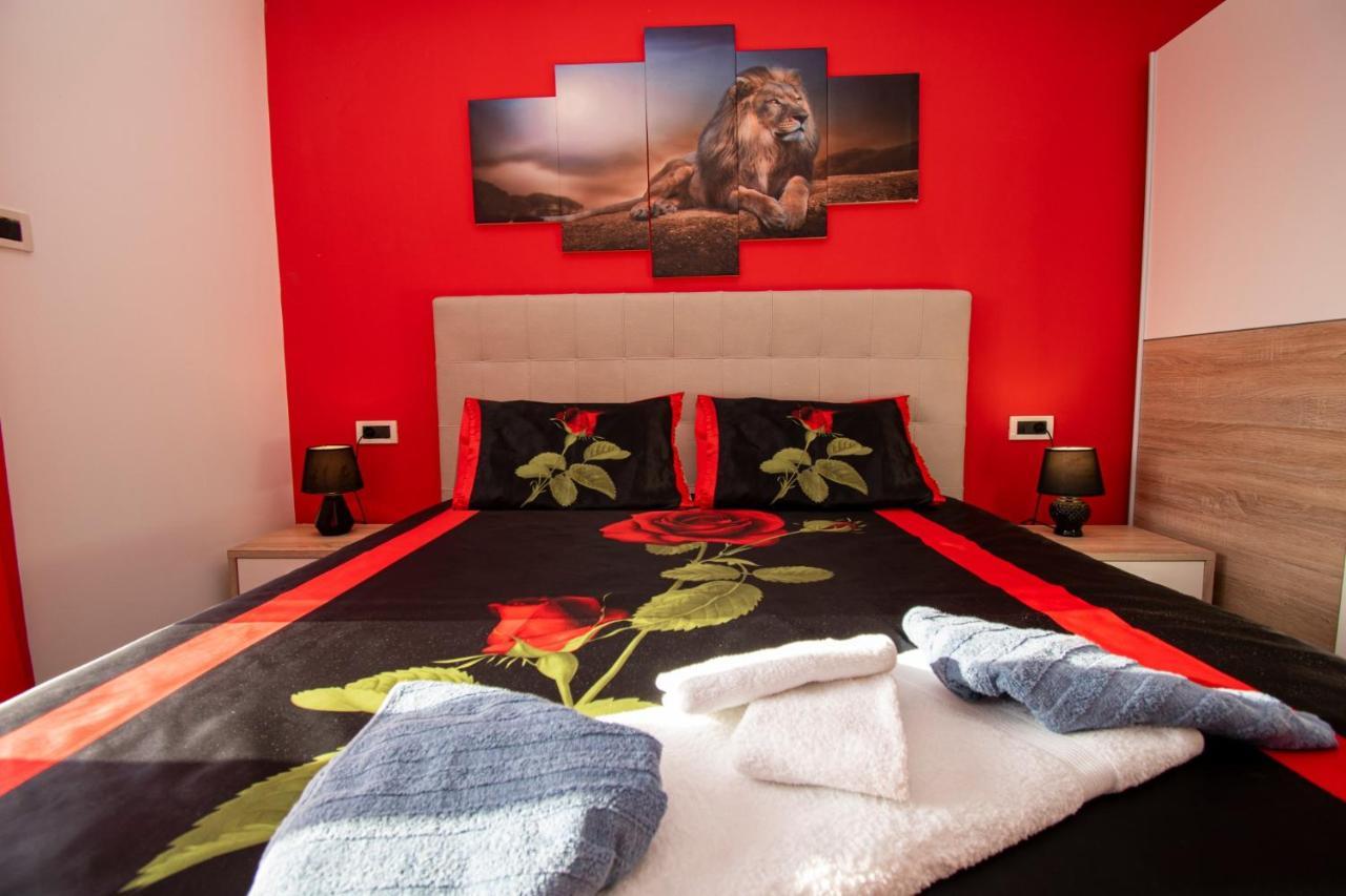 Apartments With Pool In Pula,Croatia Luaran gambar