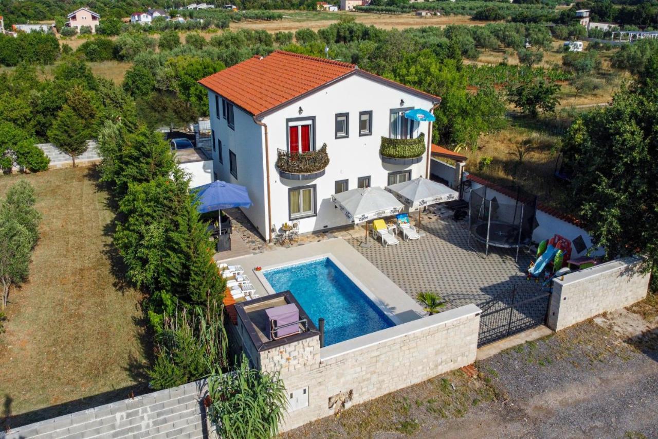 Apartments With Pool In Pula,Croatia Luaran gambar