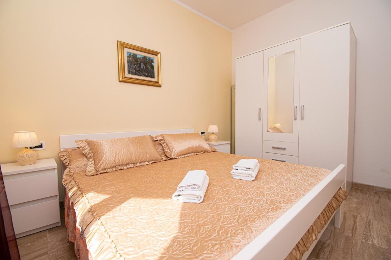 Apartments With Pool In Pula,Croatia Luaran gambar