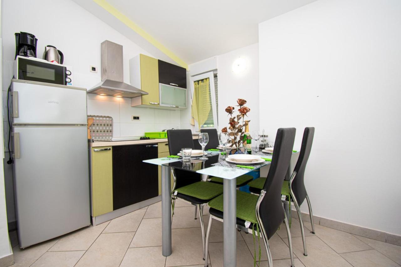 Apartments With Pool In Pula,Croatia Luaran gambar