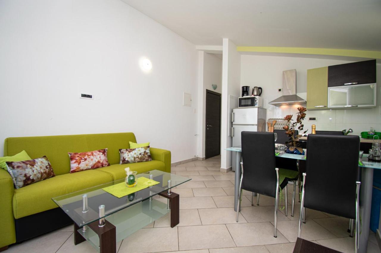 Apartments With Pool In Pula,Croatia Luaran gambar